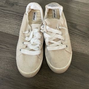 Not Rated Womens Slip on Shoes